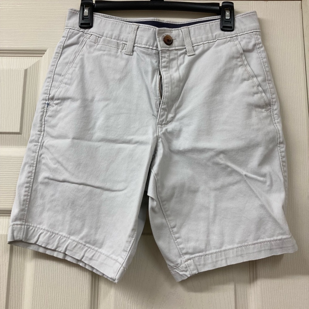 Men’s waist size 30 Sonoma light khaki shorts